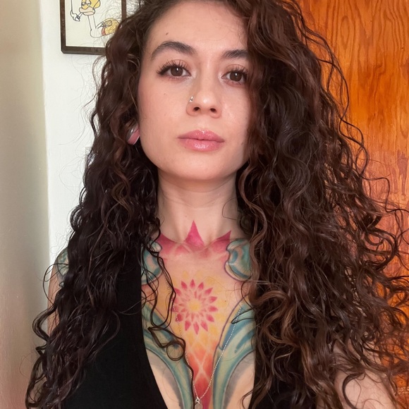 Meet your Posher, Hail - Picture 2 of 4